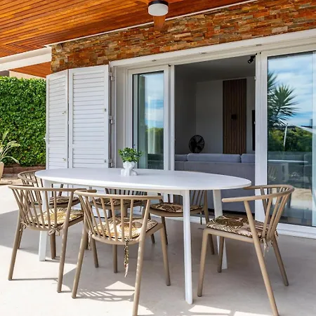 Chic With Pool & Near El Carrer del Canonge