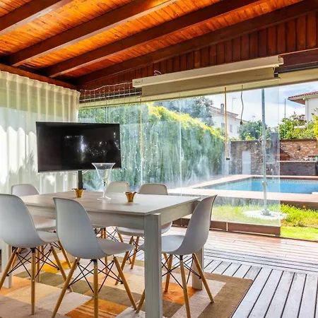 Willa Chic With Pool & Near El Carrer del Canonge